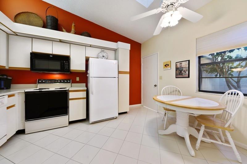 HUNTINGTON POINTE - Residential