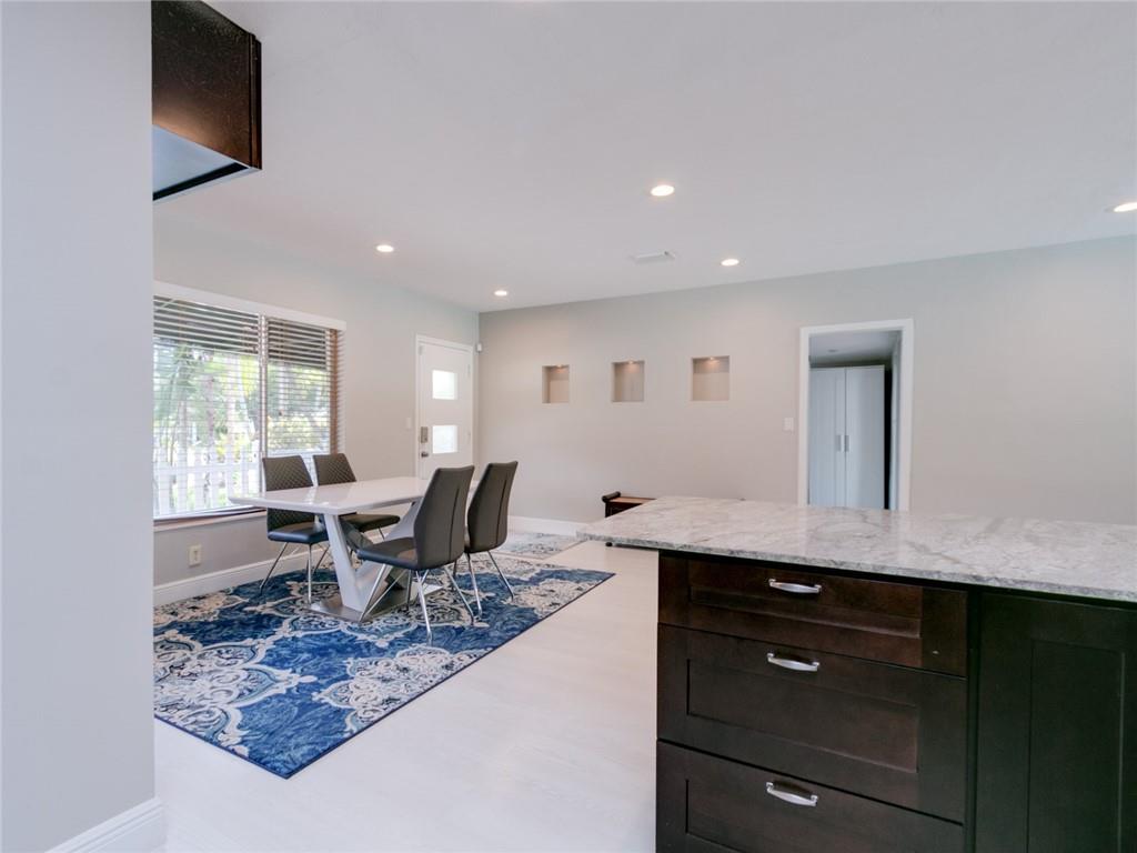 Poinsettia Heights - Residential
