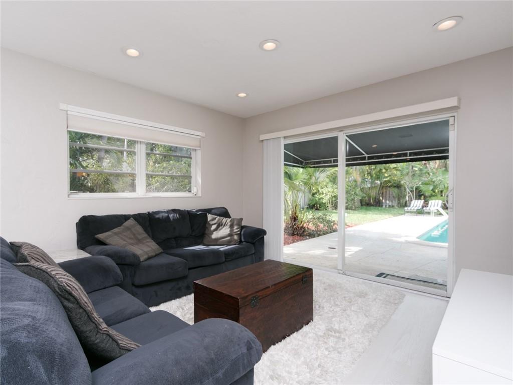Poinsettia Heights - Residential