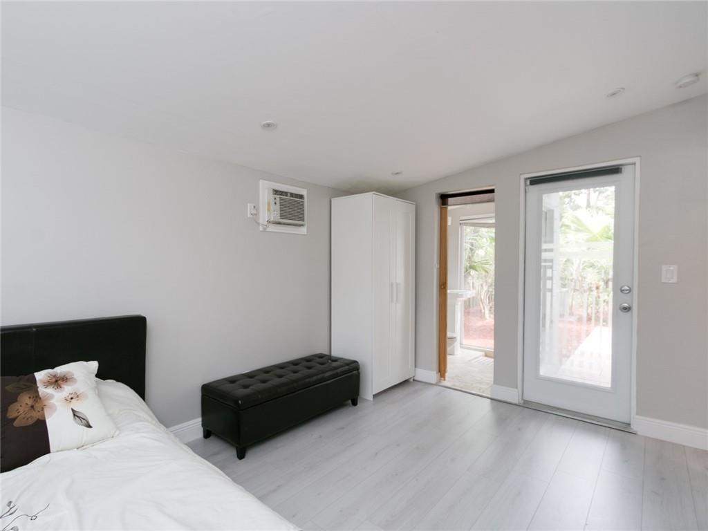 Poinsettia Heights - Residential