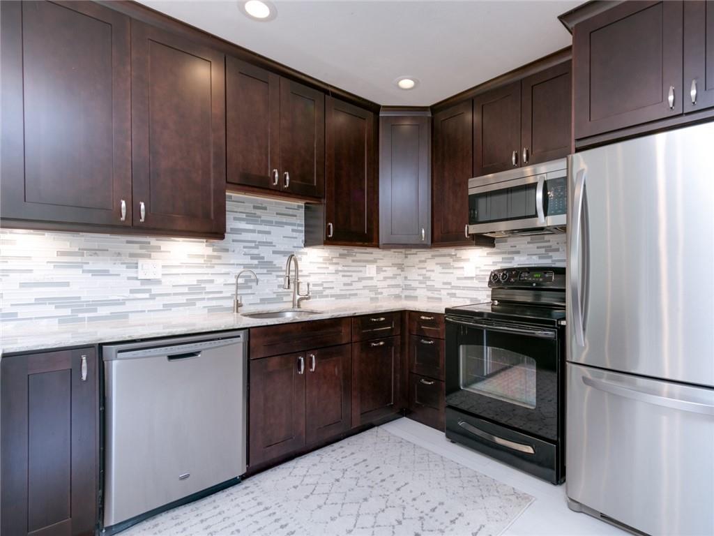 Poinsettia Heights - Residential