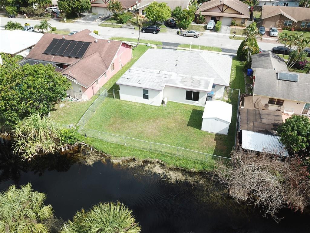 NORTH LAUDERDALE VILLAGE - Residential