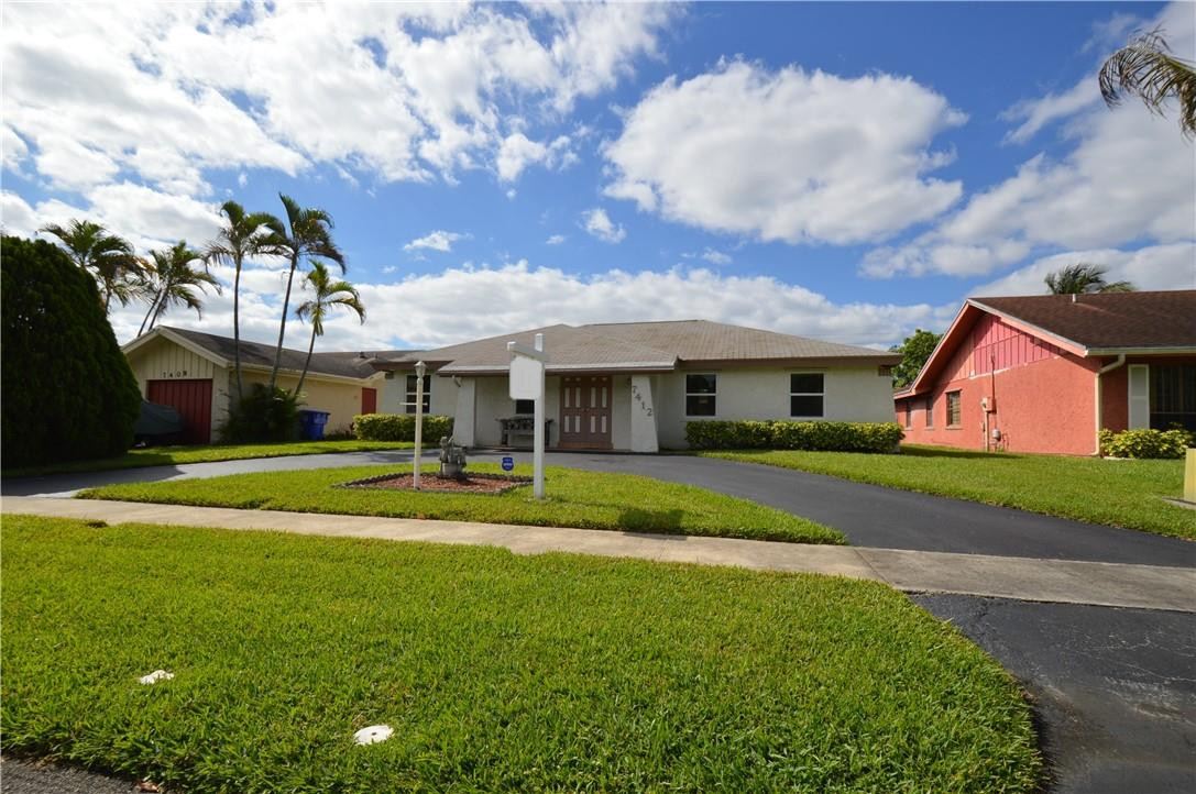 NORTH LAUDERDALE VILLAGE - Residential