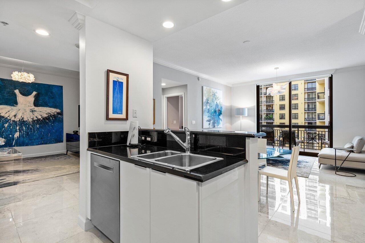 801 S Olive Avenue 1012, West Palm Beach, FL, 33401/$768,000 3 801 S Olive Avenue 1012