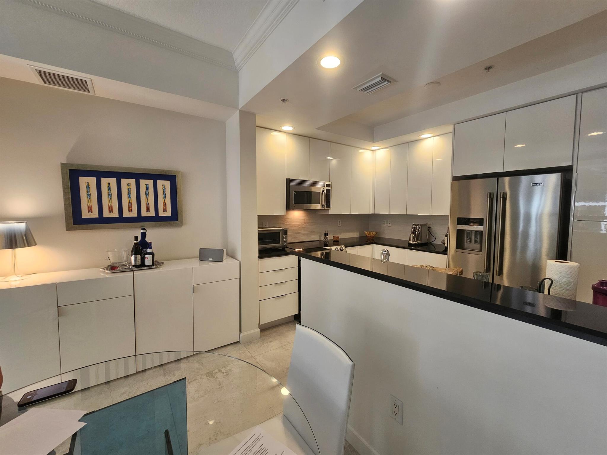 801 S Olive Avenue 1012