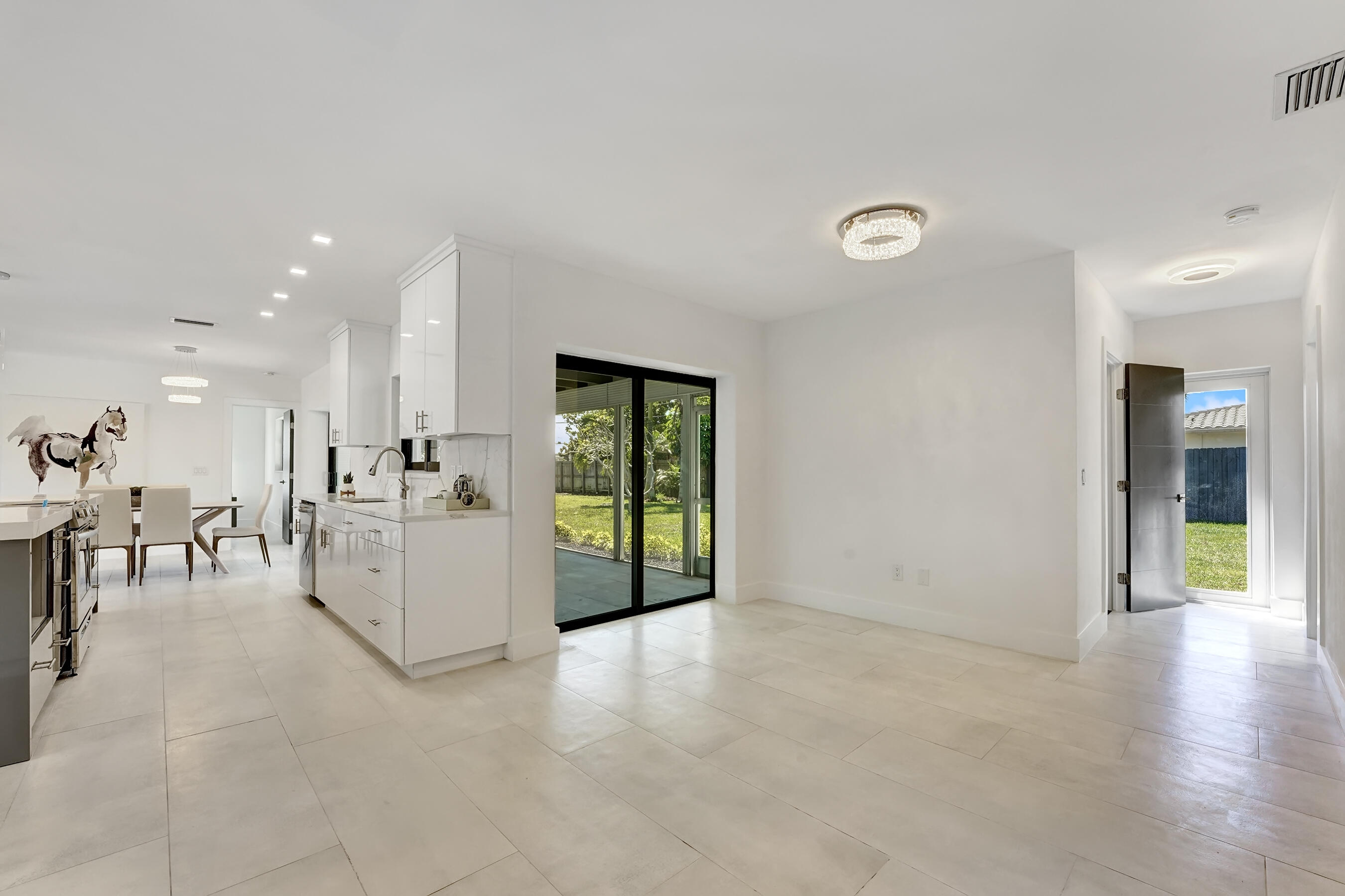 BOCA RATON SQUARE UNIT 8 - Residential