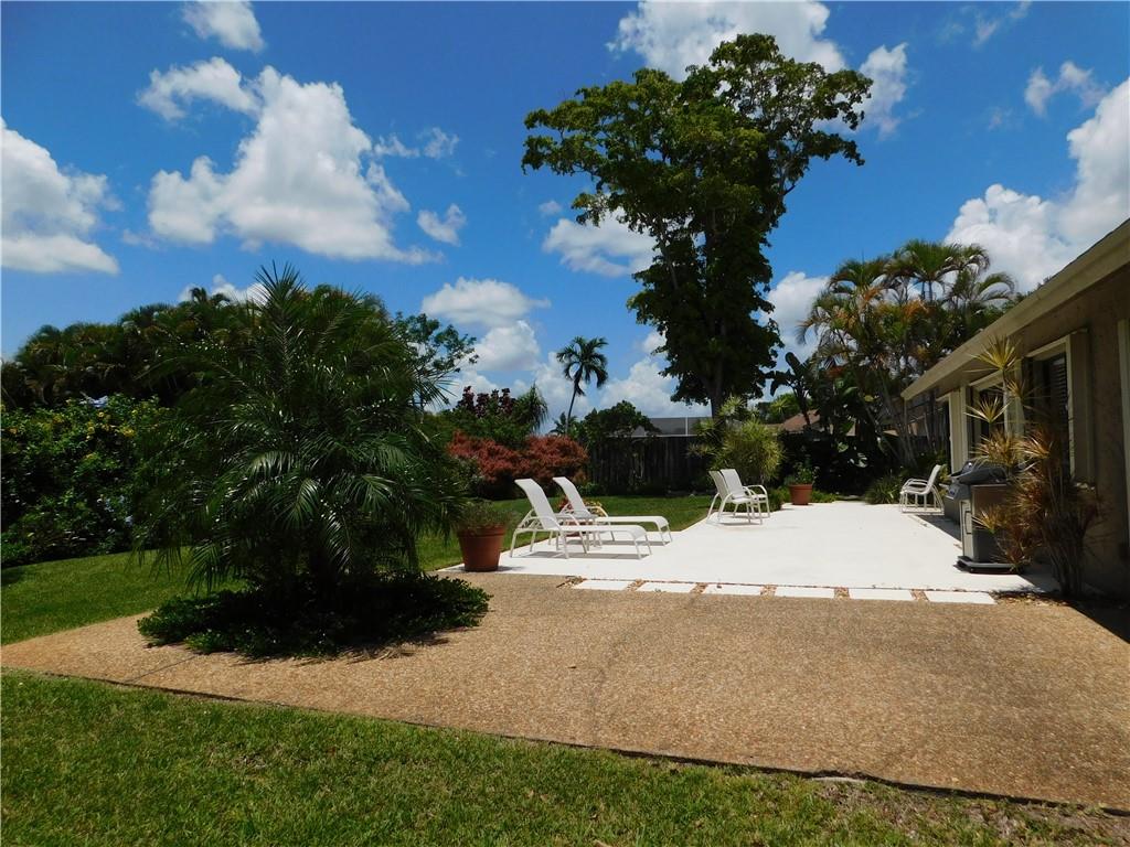 Jacaranda Lakes Sec 1 92- - Residential