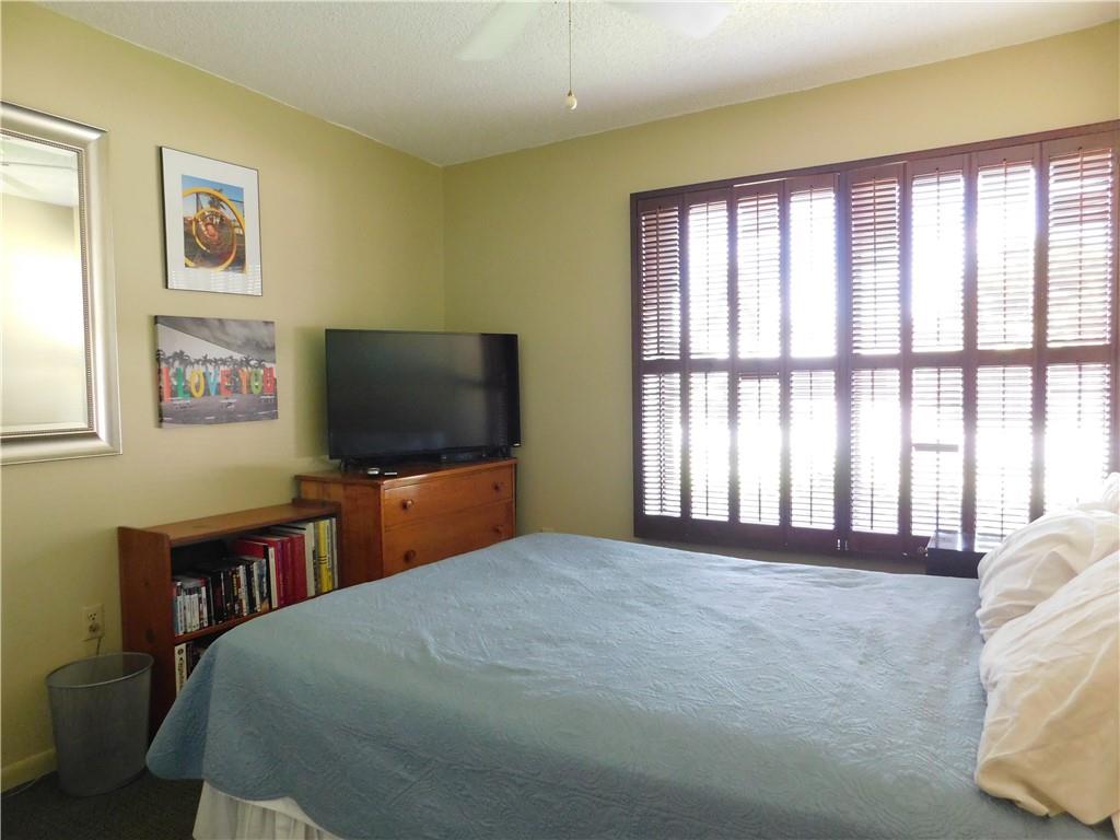 Jacaranda Lakes Sec 1 92- - Residential