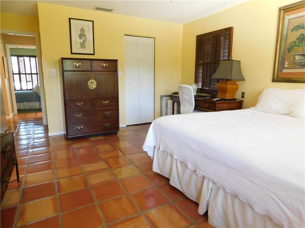 Jacaranda Lakes Sec 1 92- - Residential