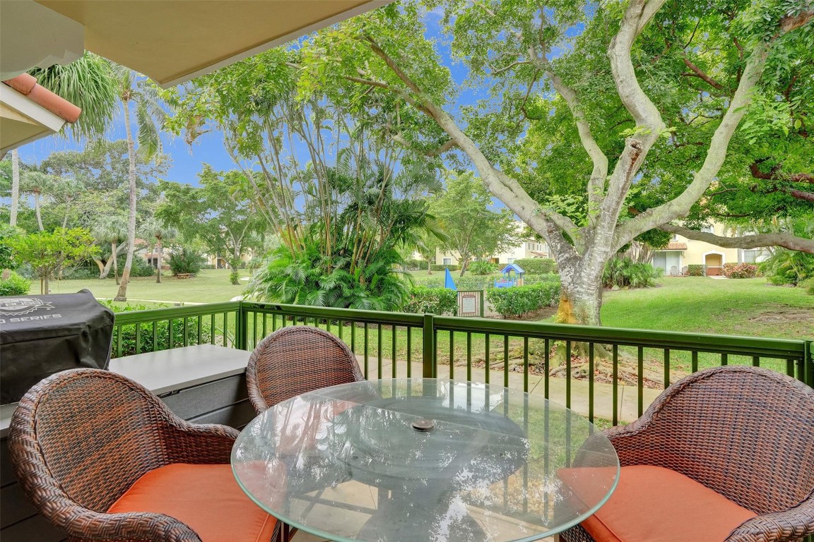 Yacht Club - Residential