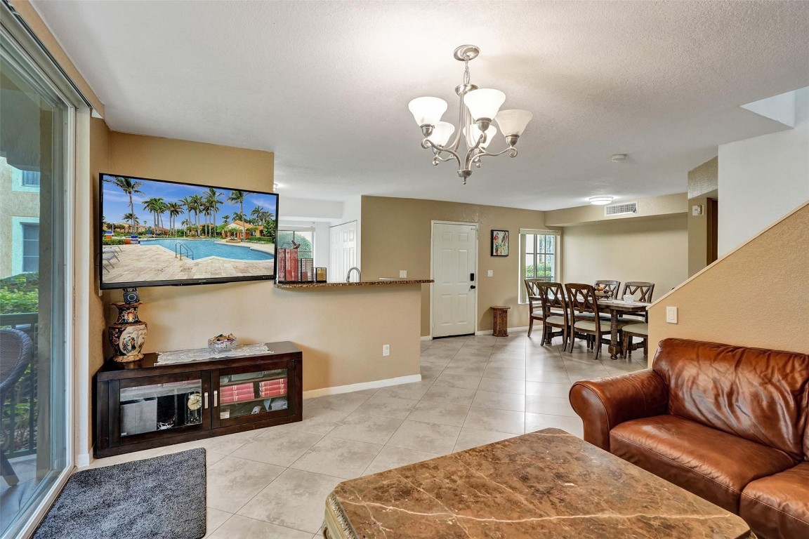 Yacht Club - Residential