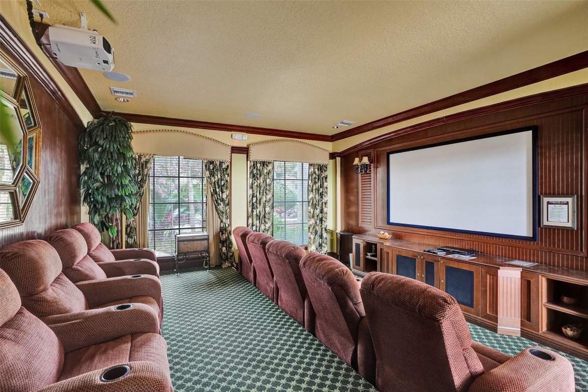 Yacht Club - Residential