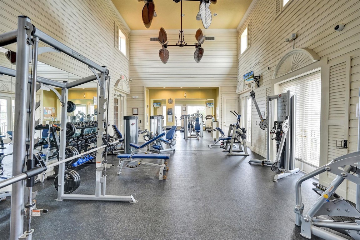 Yacht Club - Residential