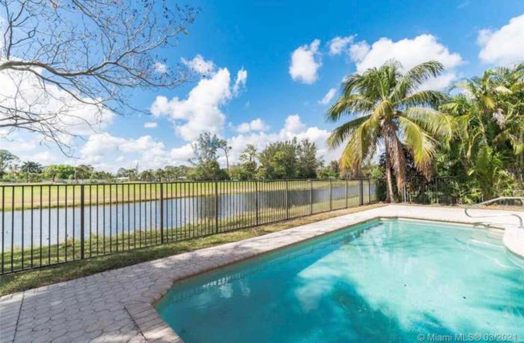 Photo of 1831 Waldorf Drive, Royal Palm Beach, FL 33411 (MLS # B26036421)