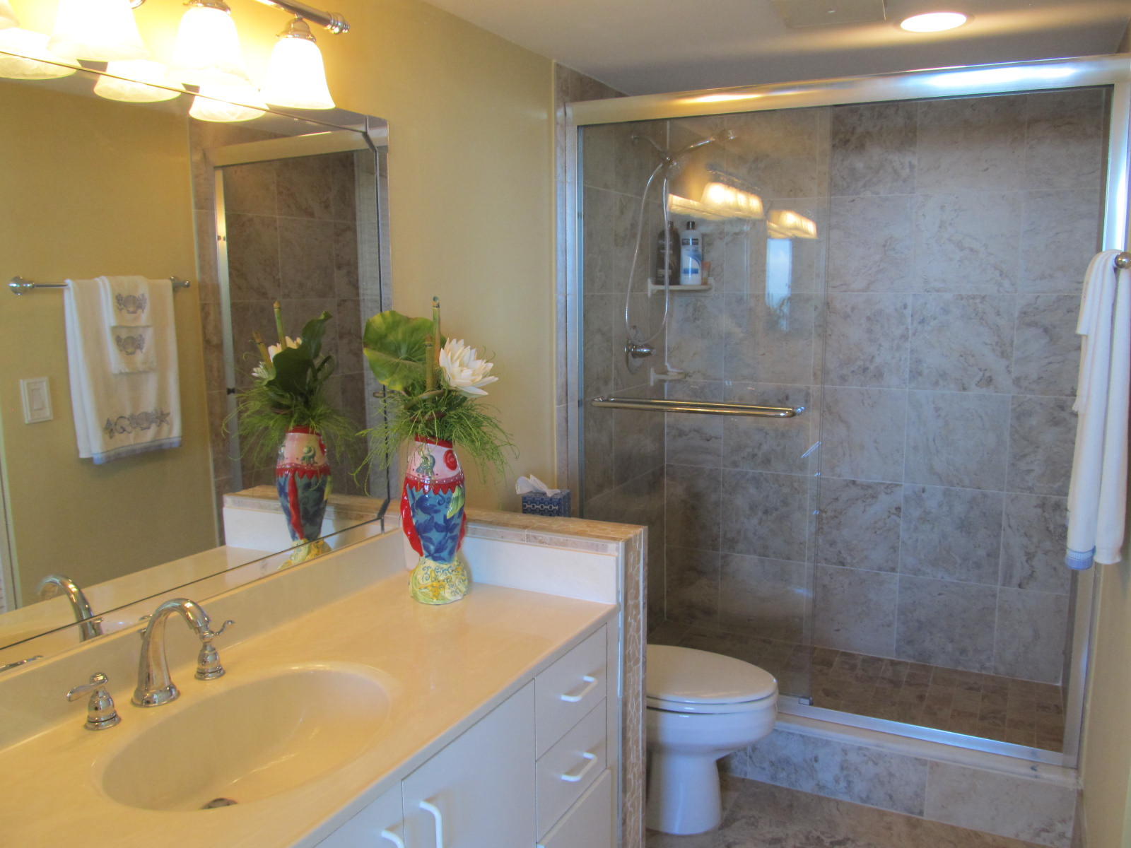 ISLAND DUNES OCEANSIDE CONDOMINIUM II - Residential