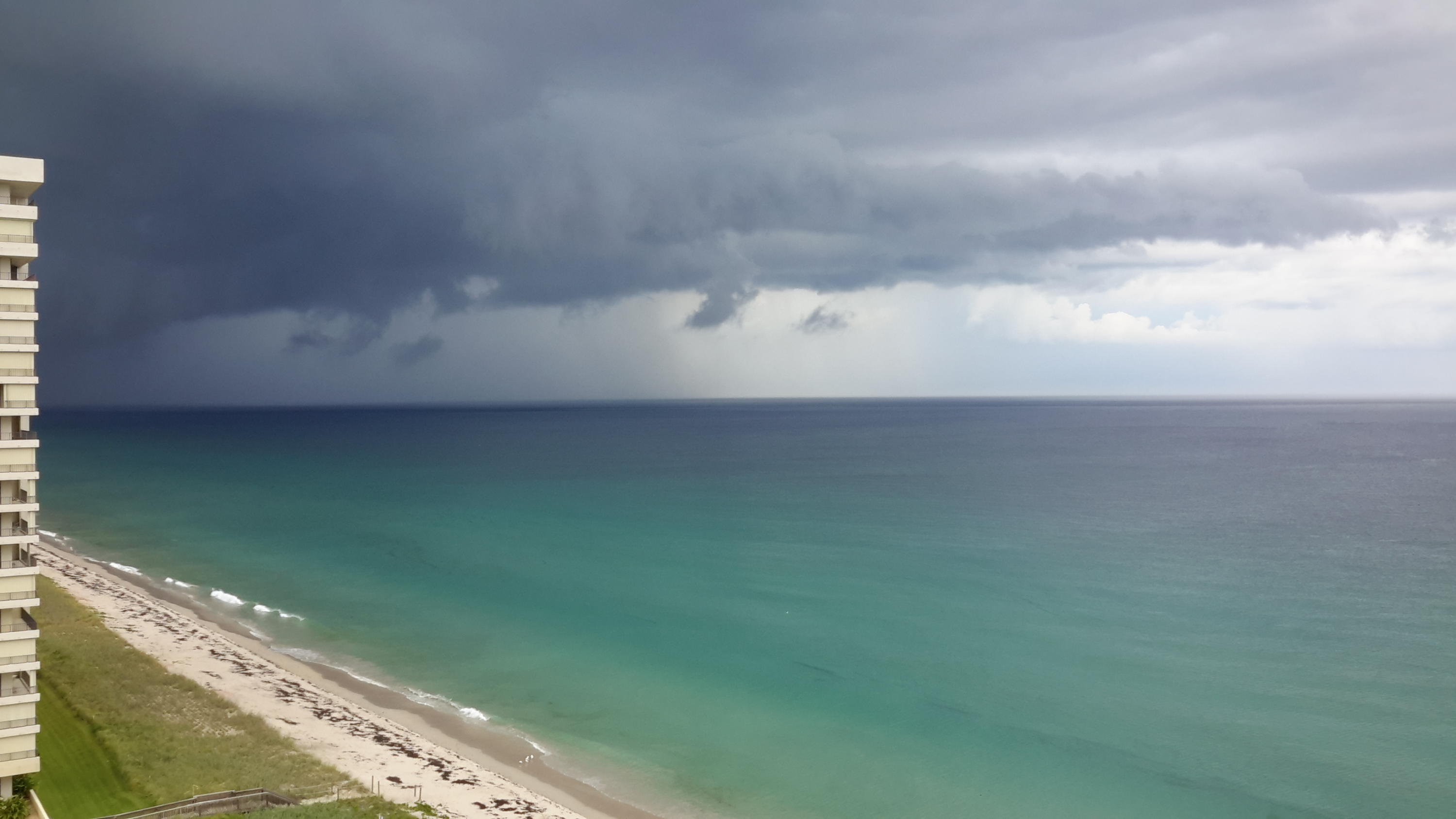 ISLAND DUNES OCEANSIDE CONDOMINIUM II - Residential