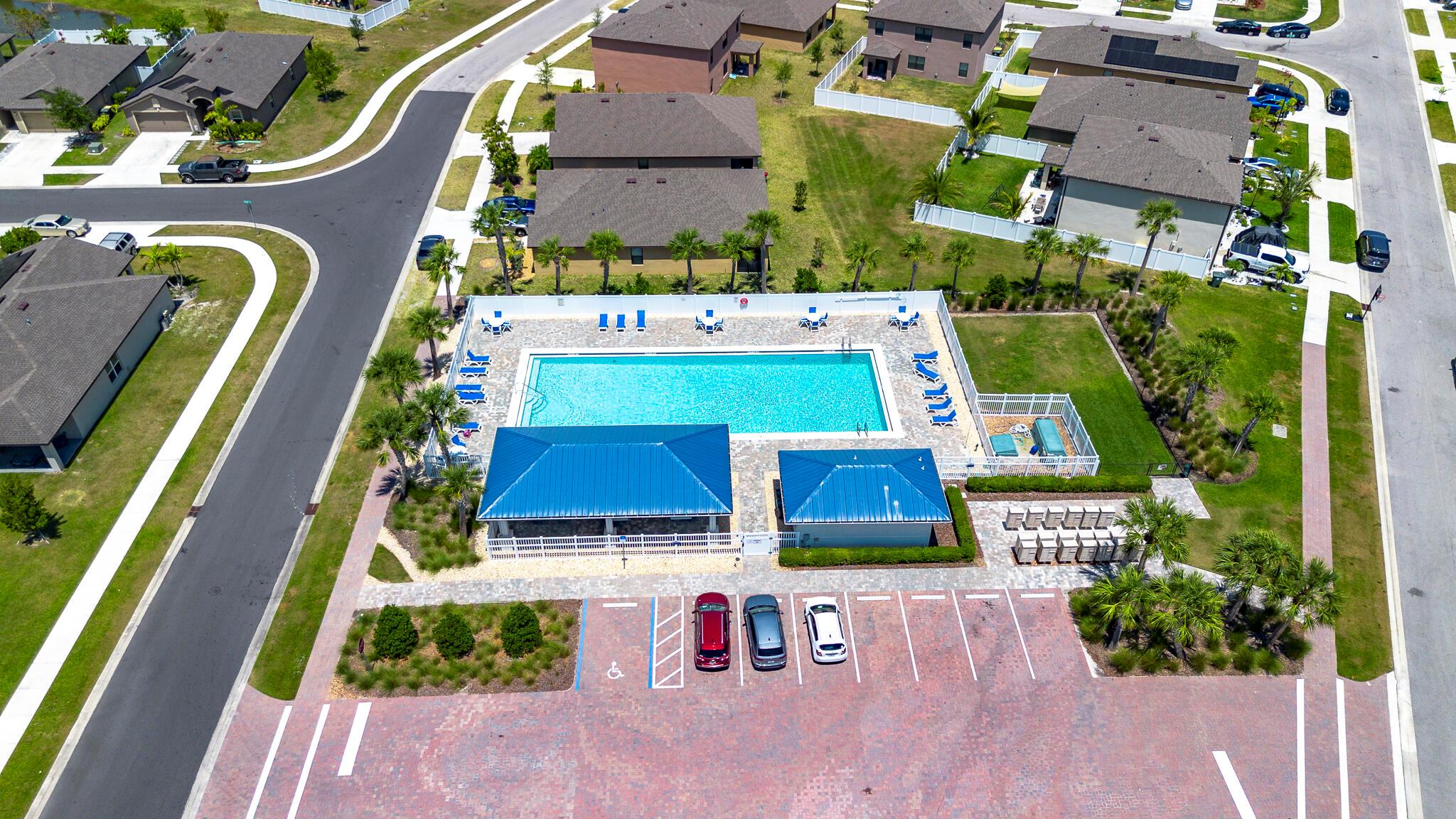 CELEBRATION POINTE - Residential