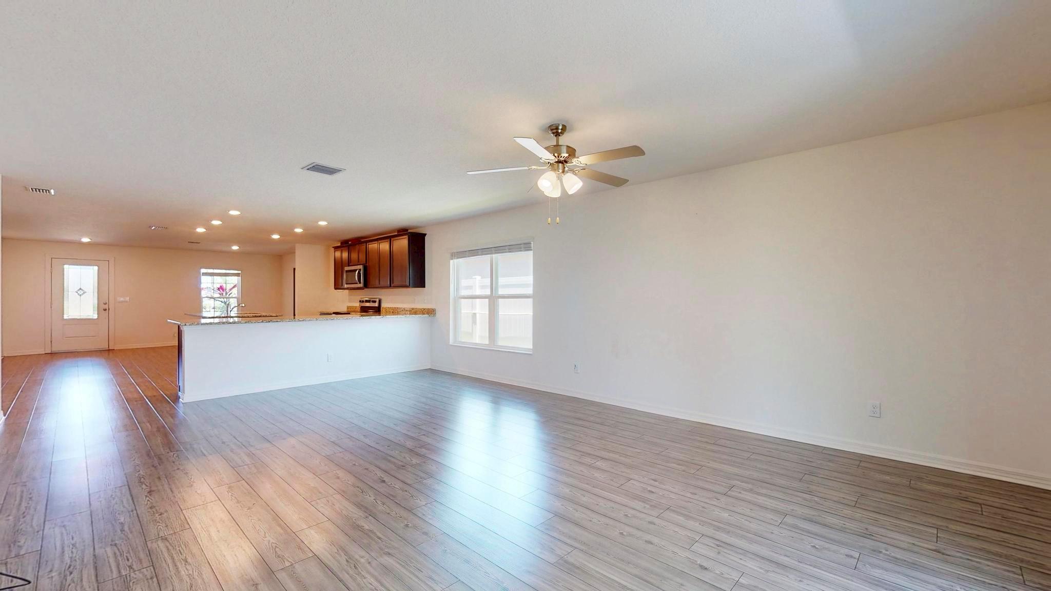 CELEBRATION POINTE - Residential