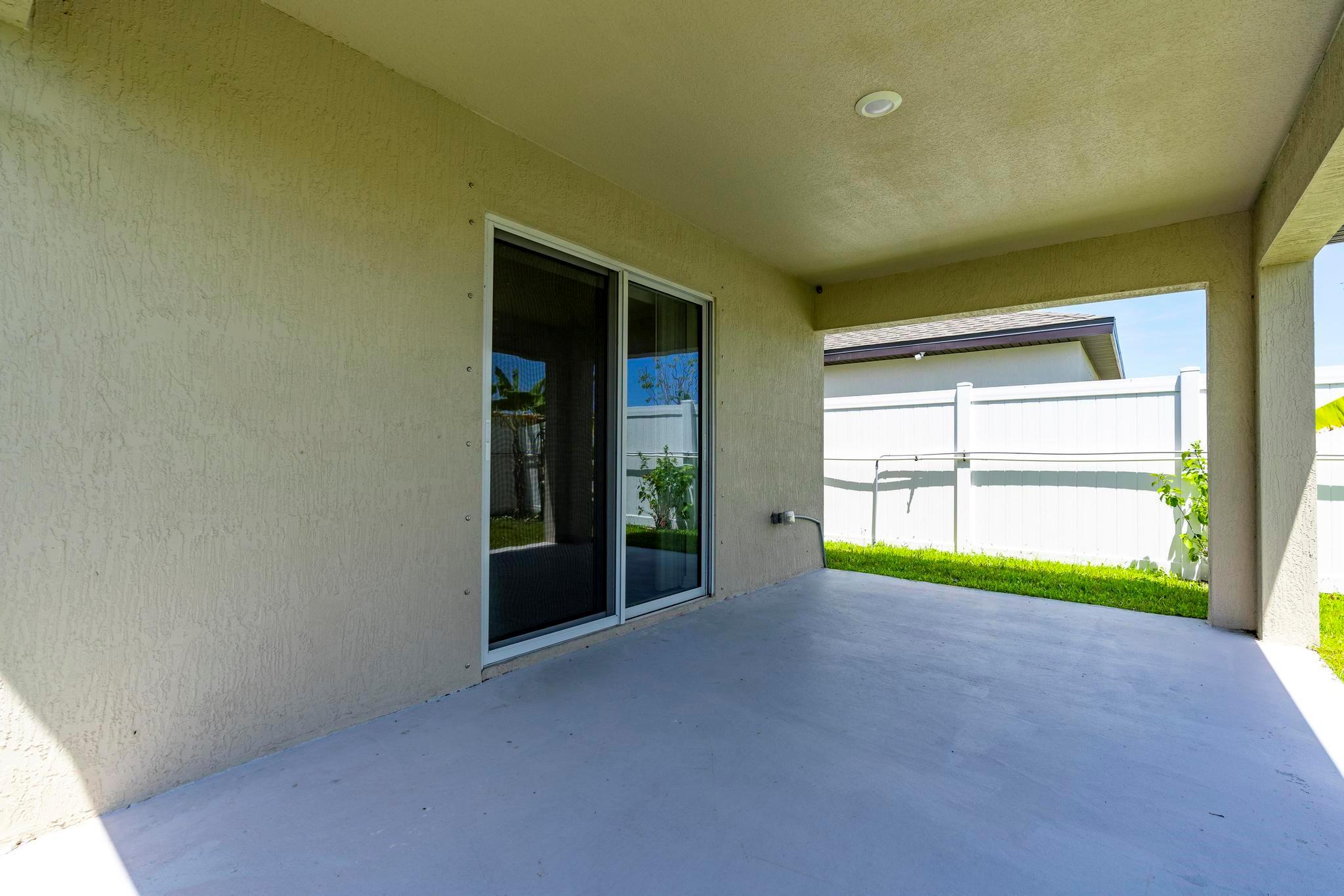 CELEBRATION POINTE - Residential