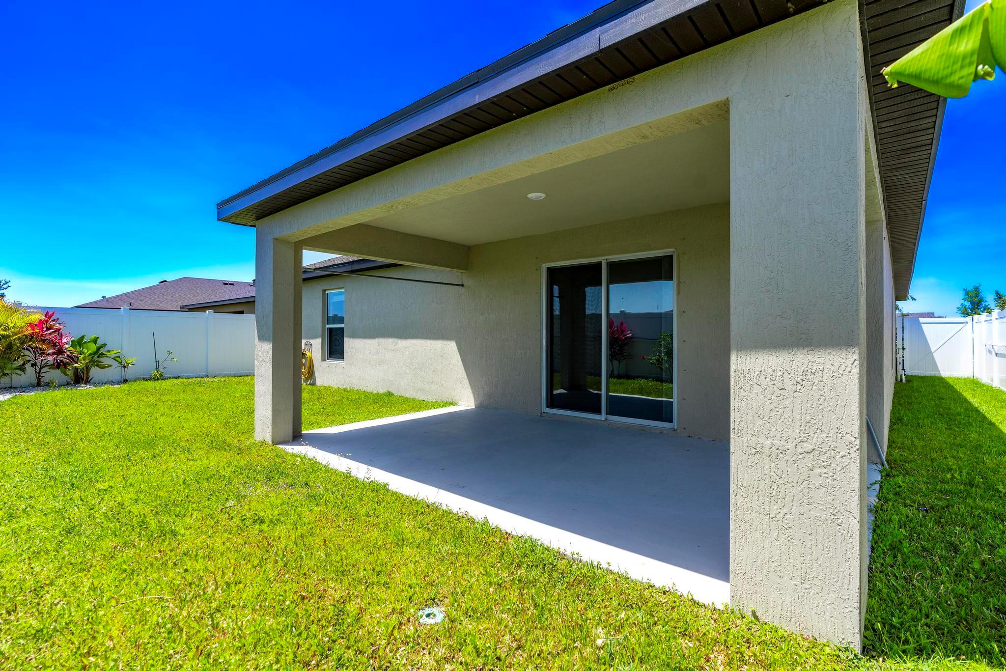 CELEBRATION POINTE - Residential