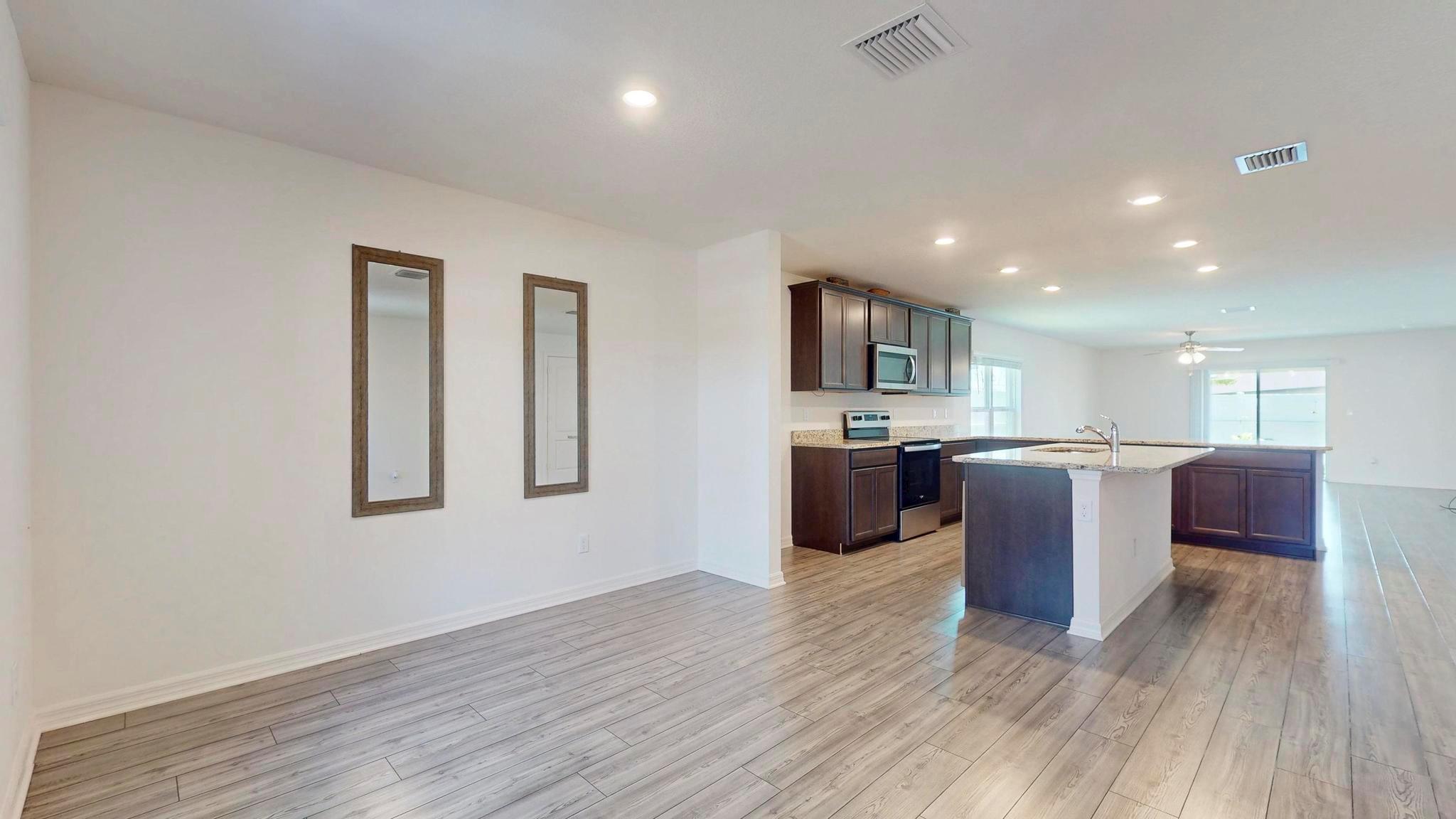 CELEBRATION POINTE - Residential