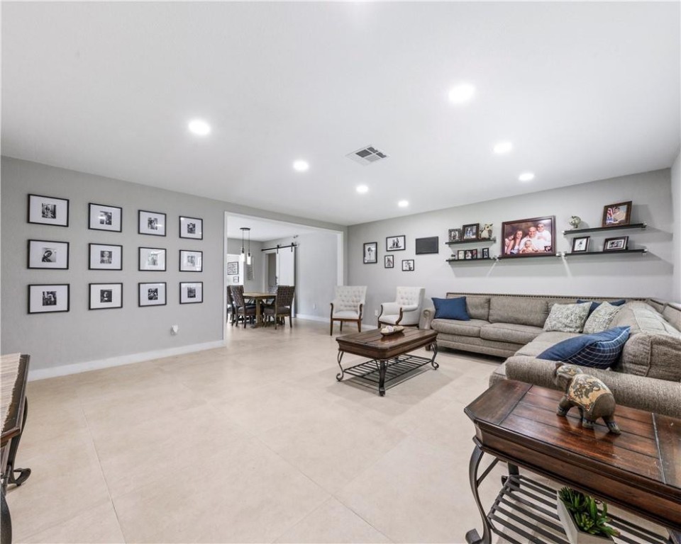 Davie Oaks - Residential