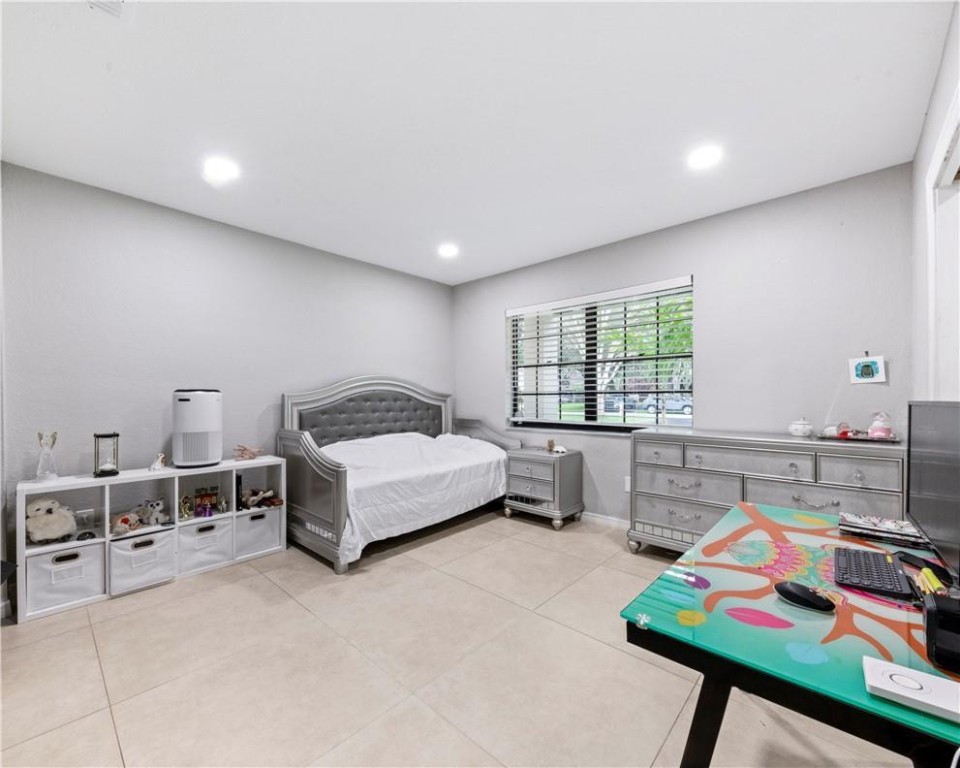 Davie Oaks - Residential