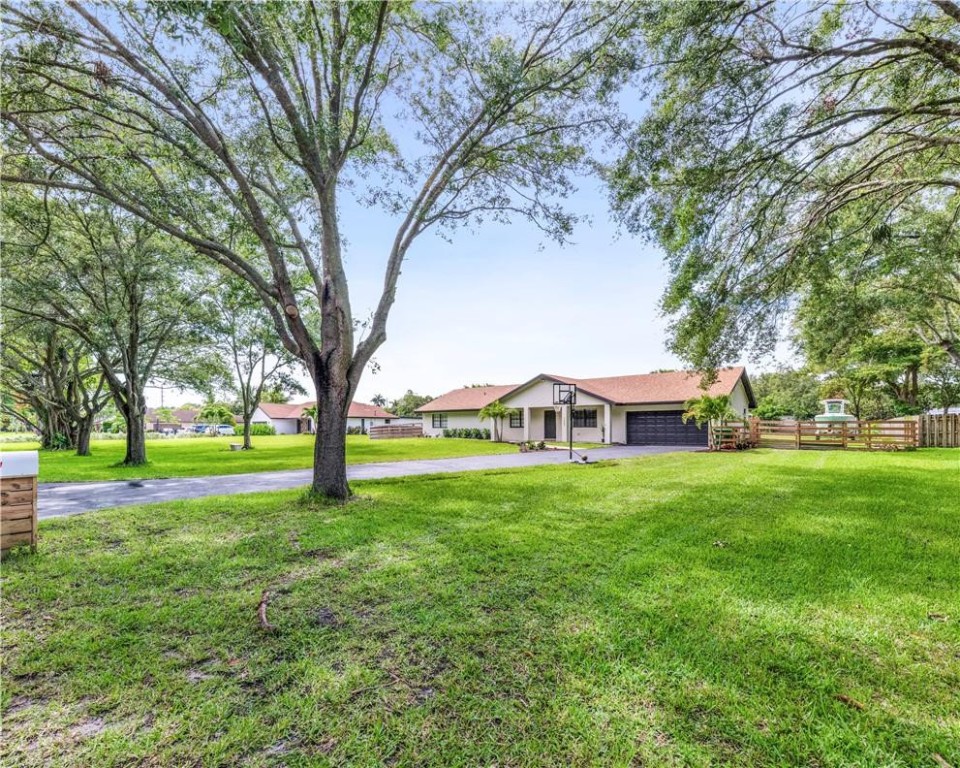 Davie Oaks - Residential