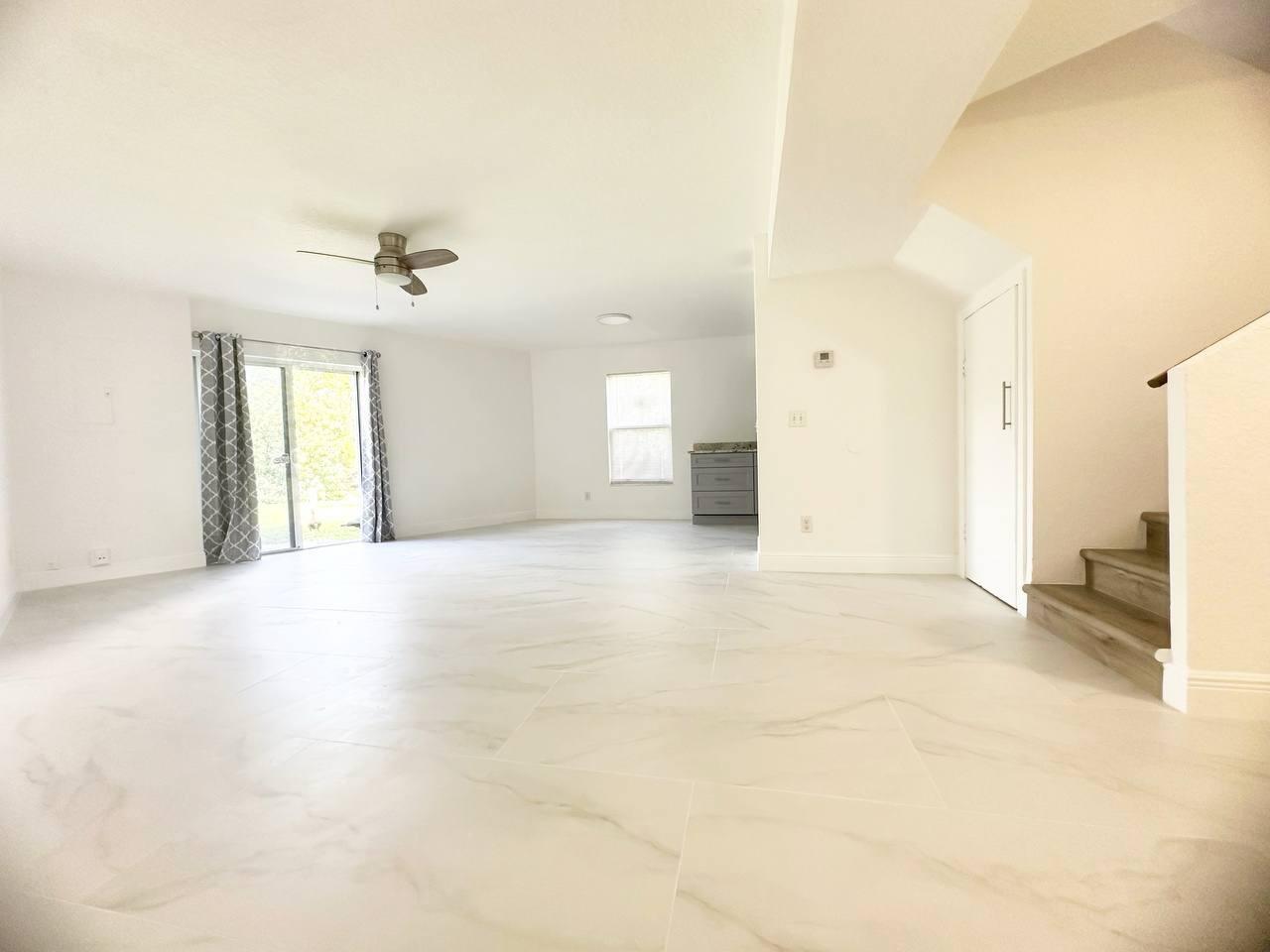 1033 Goldenrod Road
