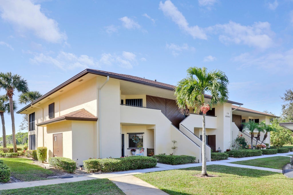 Photo of 6363 SE Williamsburg Drive #101, Hobe Sound, FL 33455 (MLS # R11049242)