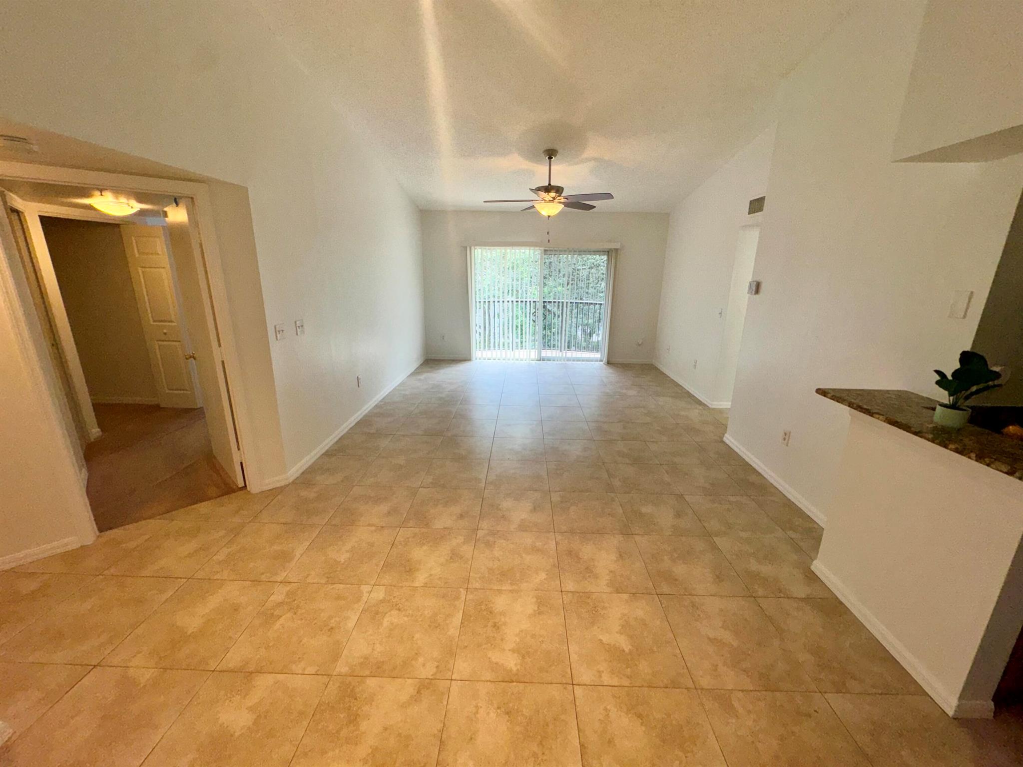 1300 Crestwood Court S 1319