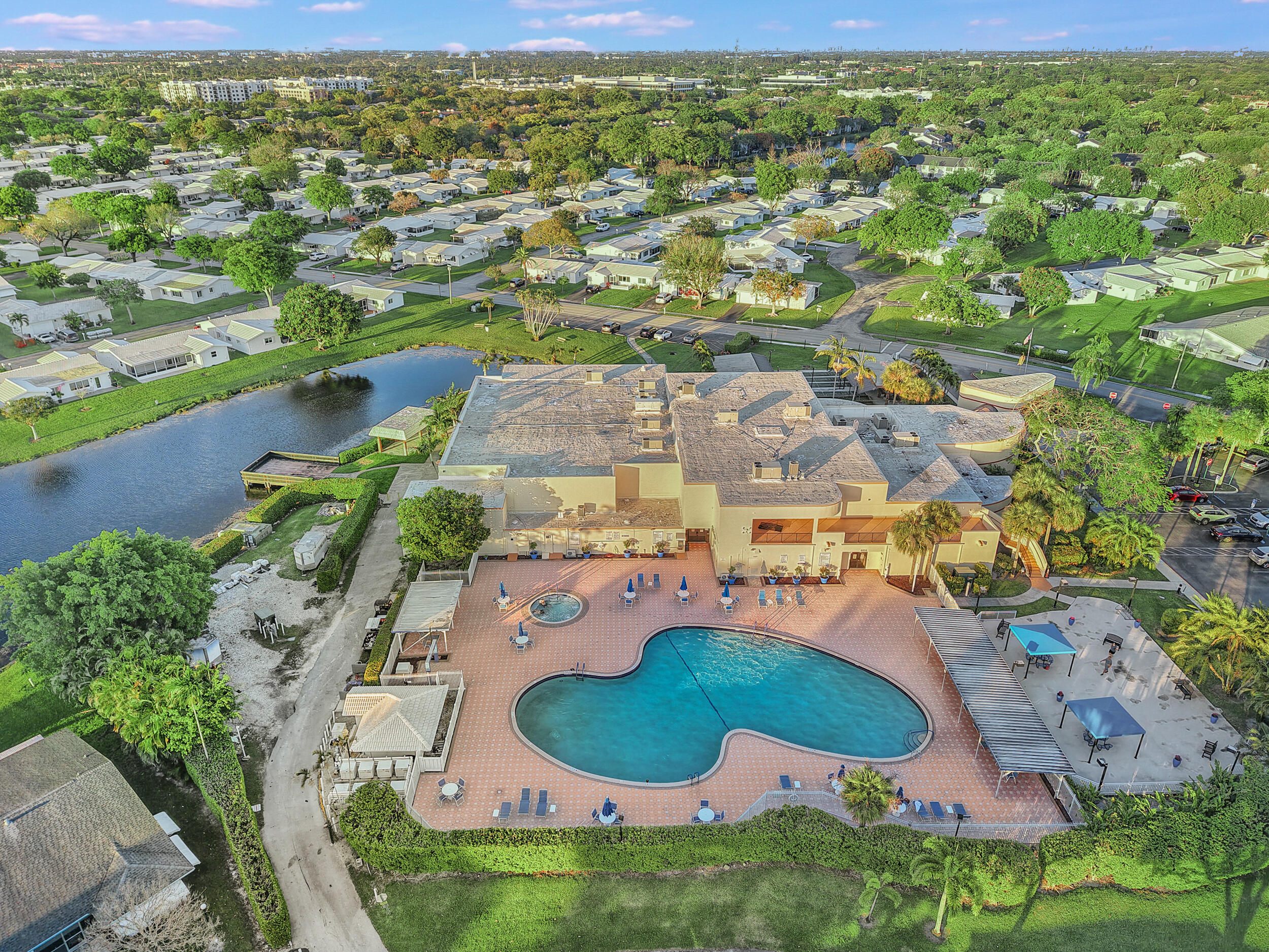 Lauderdale West Condo Nox - Residential