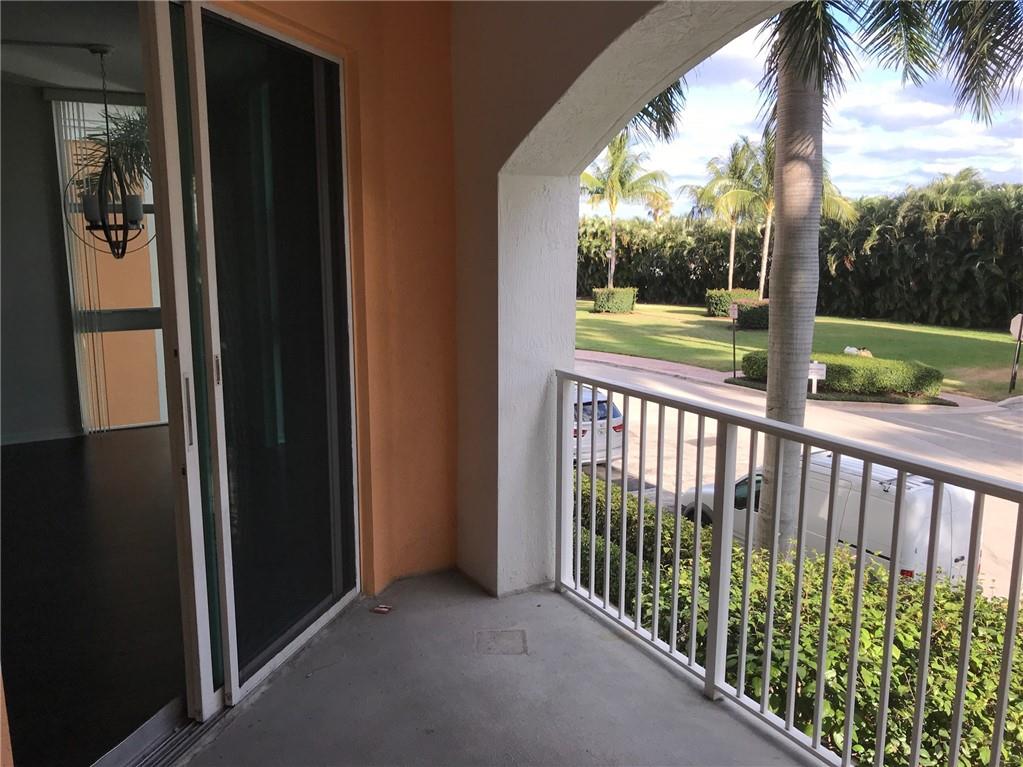 MOORINGS AT LANTANA CONDO - Residential Lease