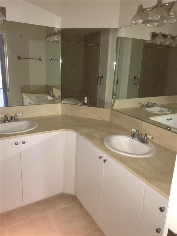 MOORINGS AT LANTANA CONDO - Residential Lease