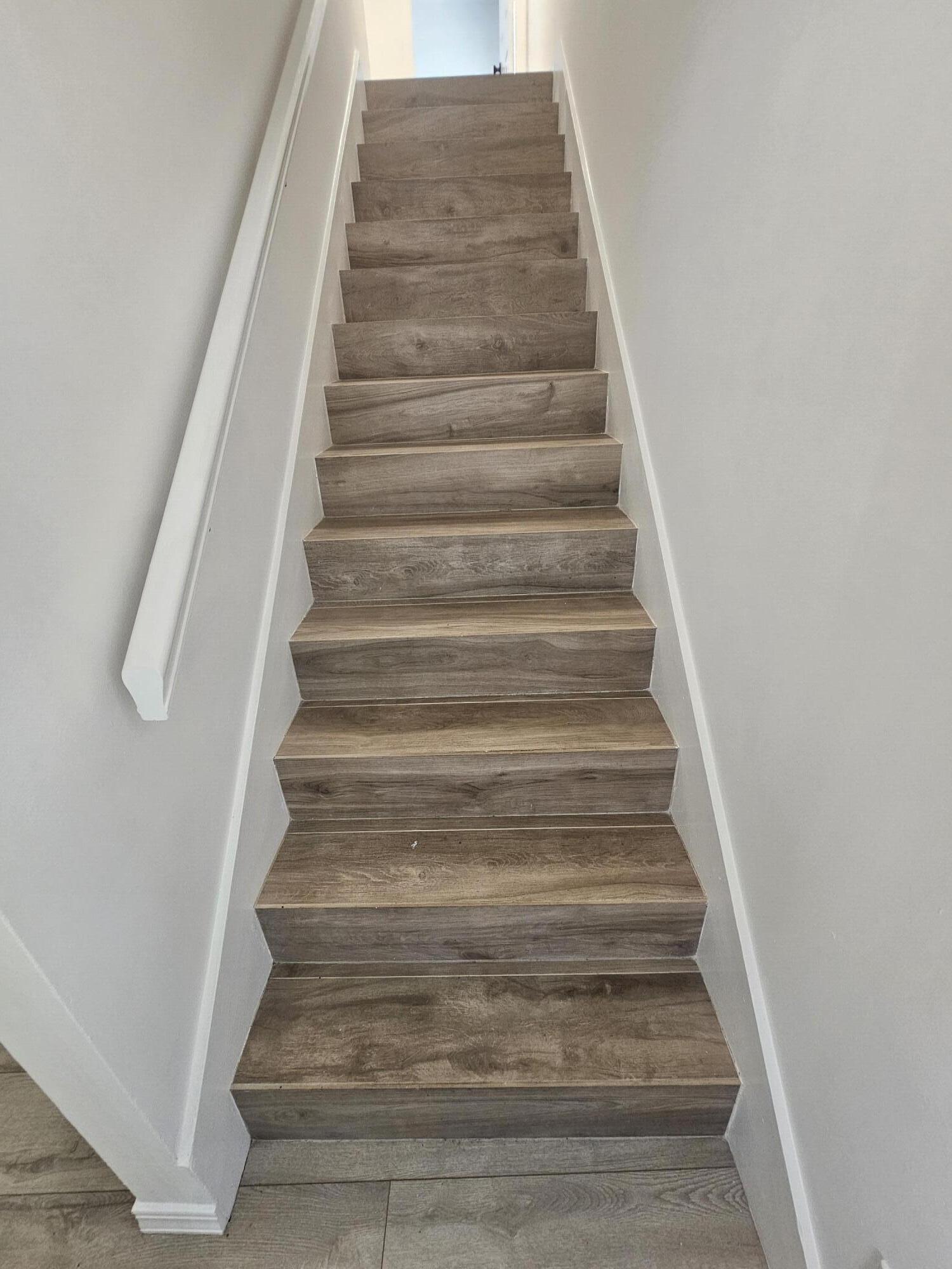 VILLAS OF VERO BEACH - Residential Lease