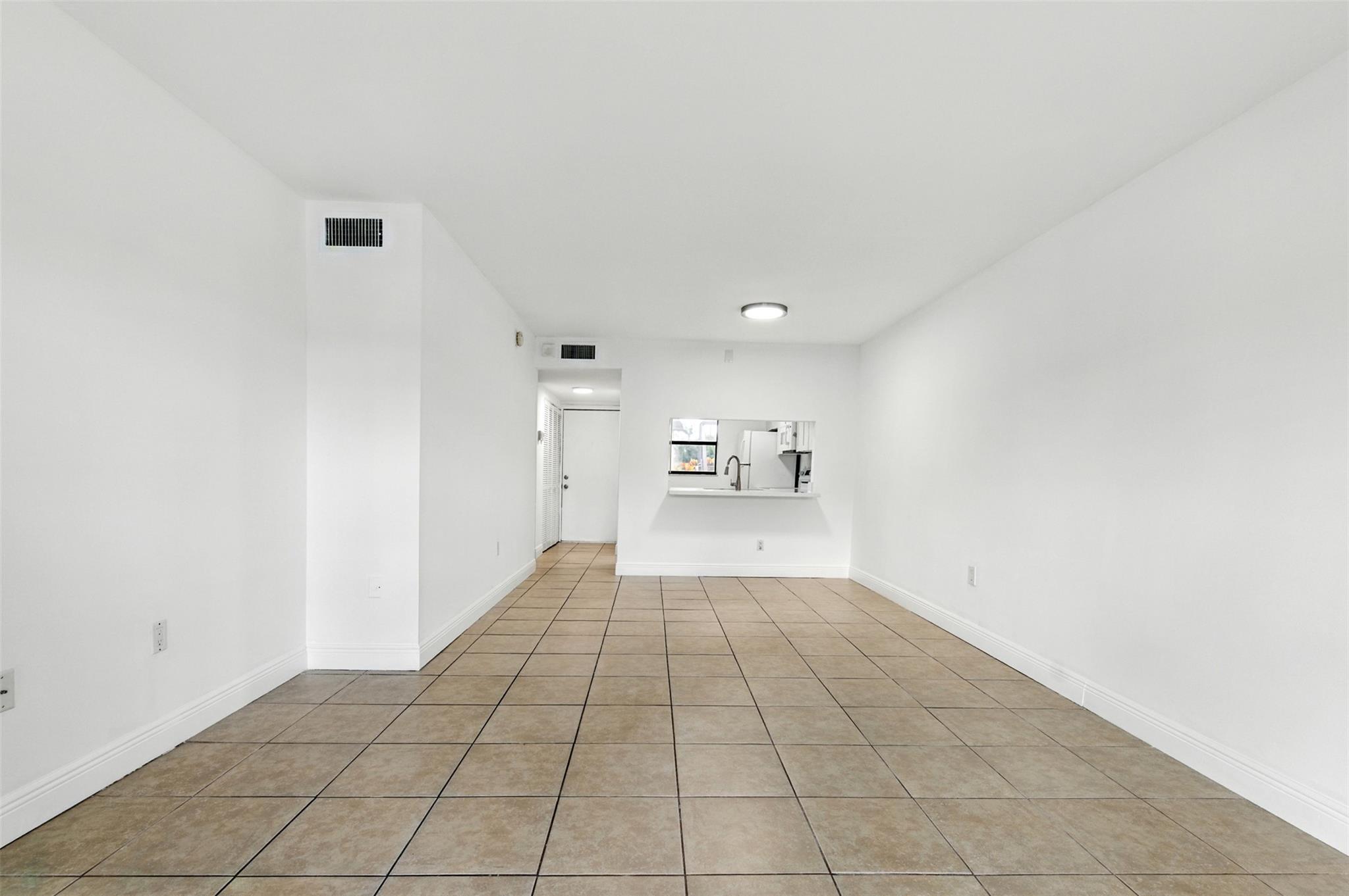 PINE LAKE /  CONDO 141 - Residential Lease