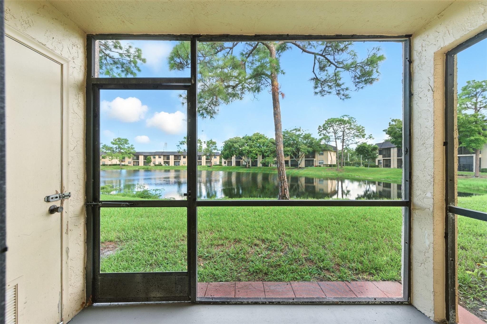 PINE LAKE /  CONDO 141 - Residential Lease