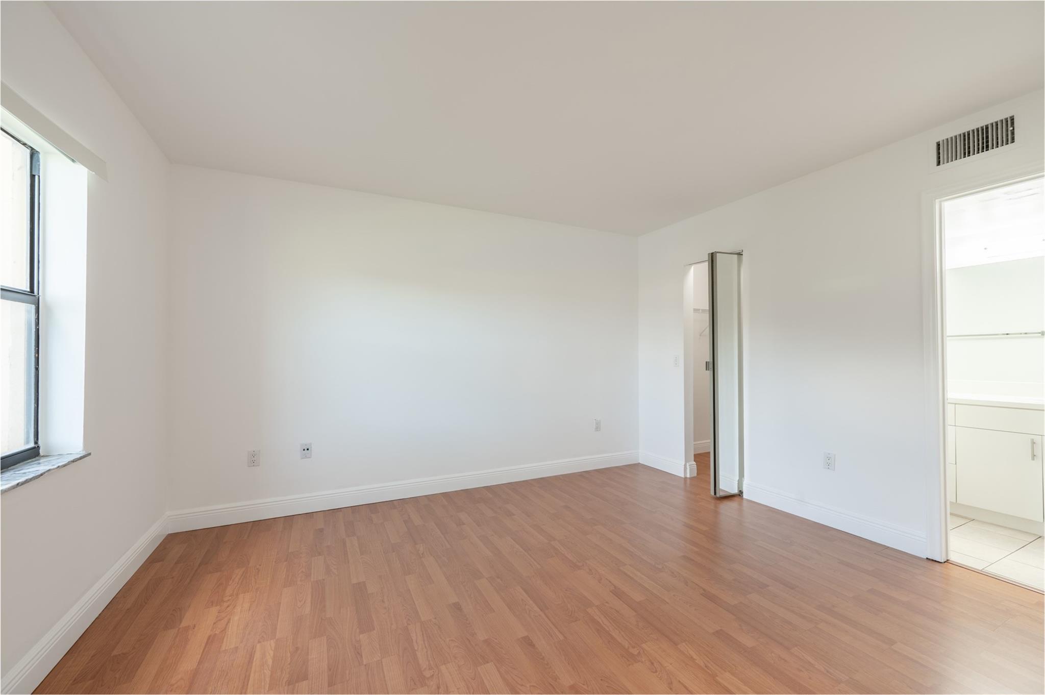 PINE LAKE /  CONDO 141 - Residential Lease