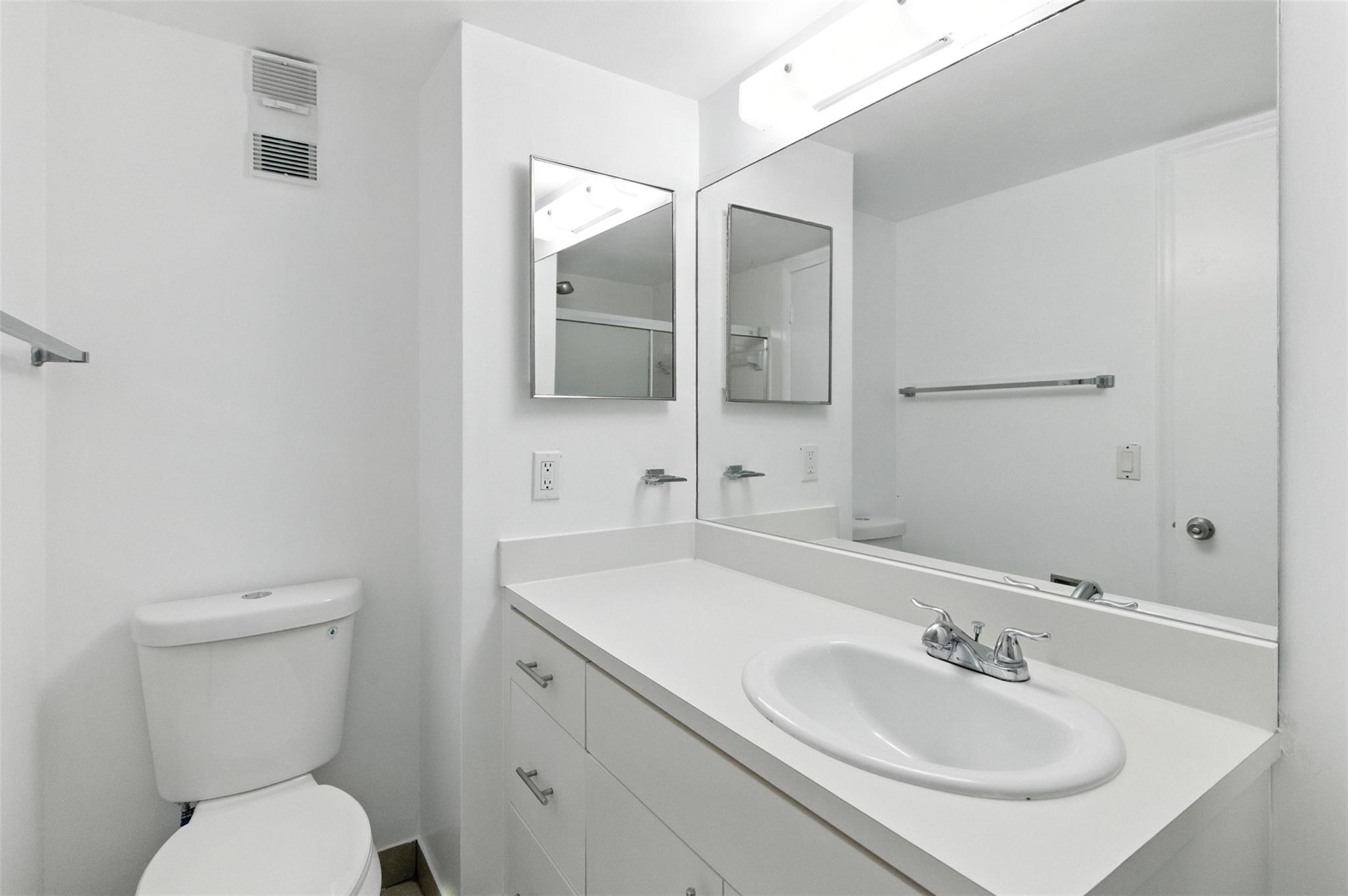 PINE LAKE /  CONDO 141 - Residential Lease