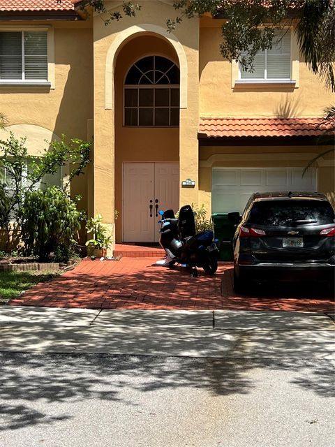 208 Magnolia Ave 208 Davie FL 33325