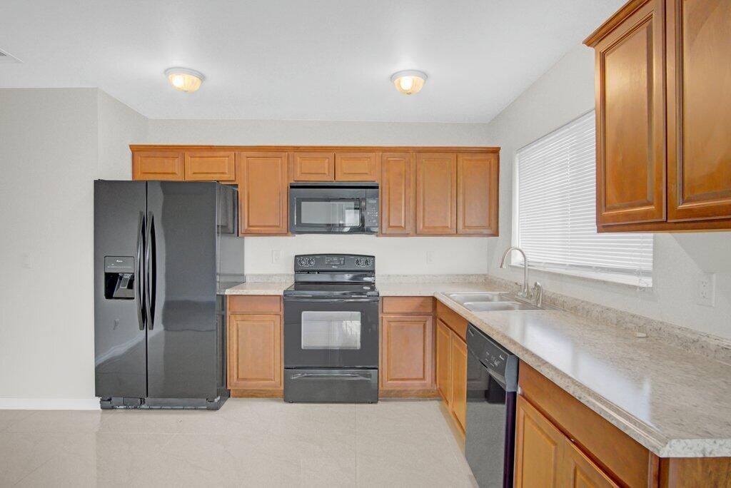 SOUTH PORT ST LUCIE UNIT 15 - Residential