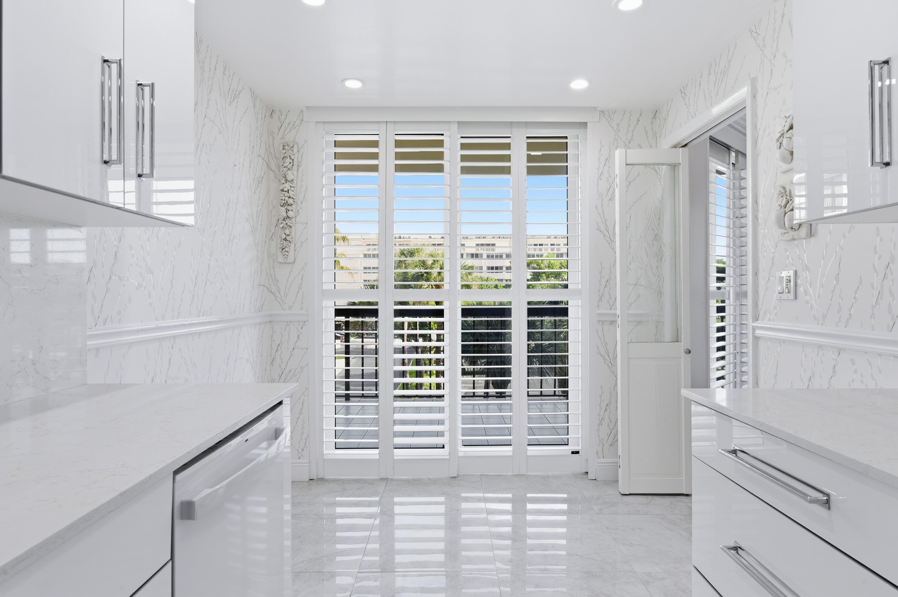 2778 S Ocean Boulevard 206s