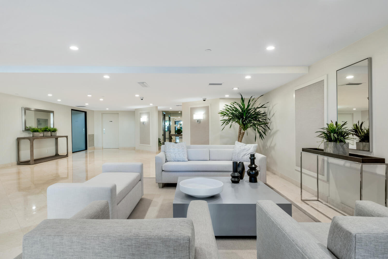 SUTTON PLACE CONDO - Residential