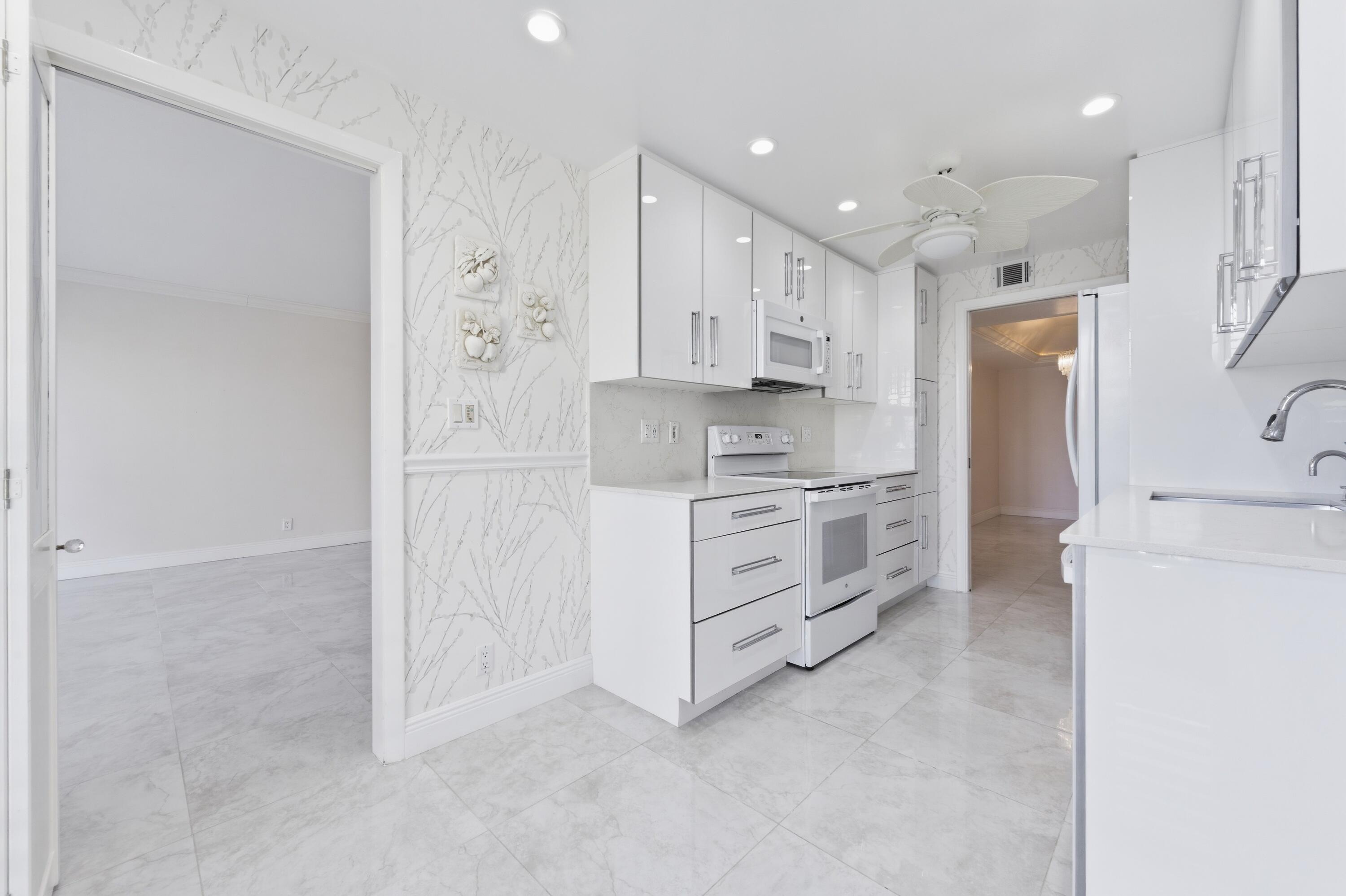 SUTTON PLACE CONDO - Residential