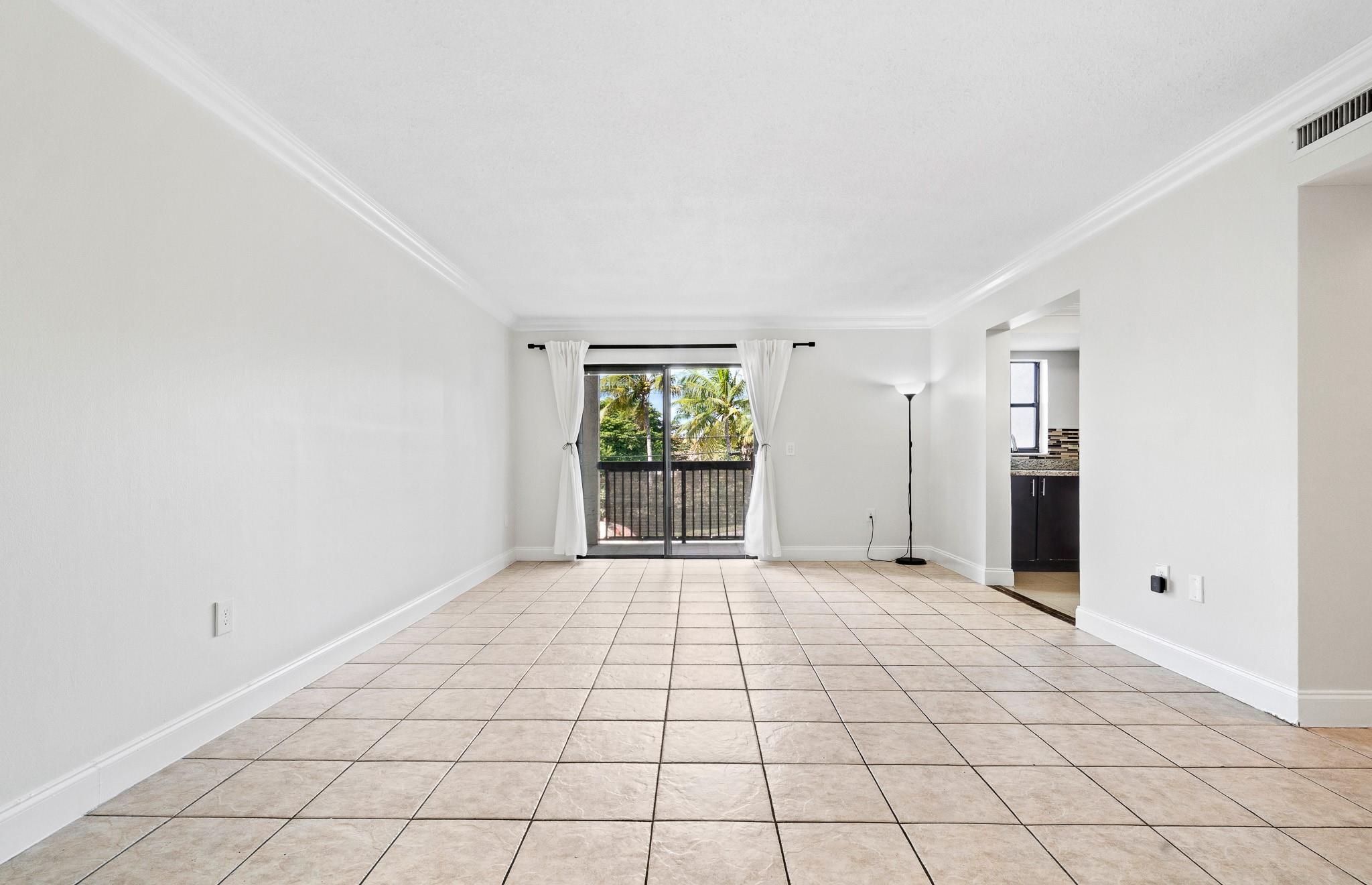 TENNIS CLUB II - Residential