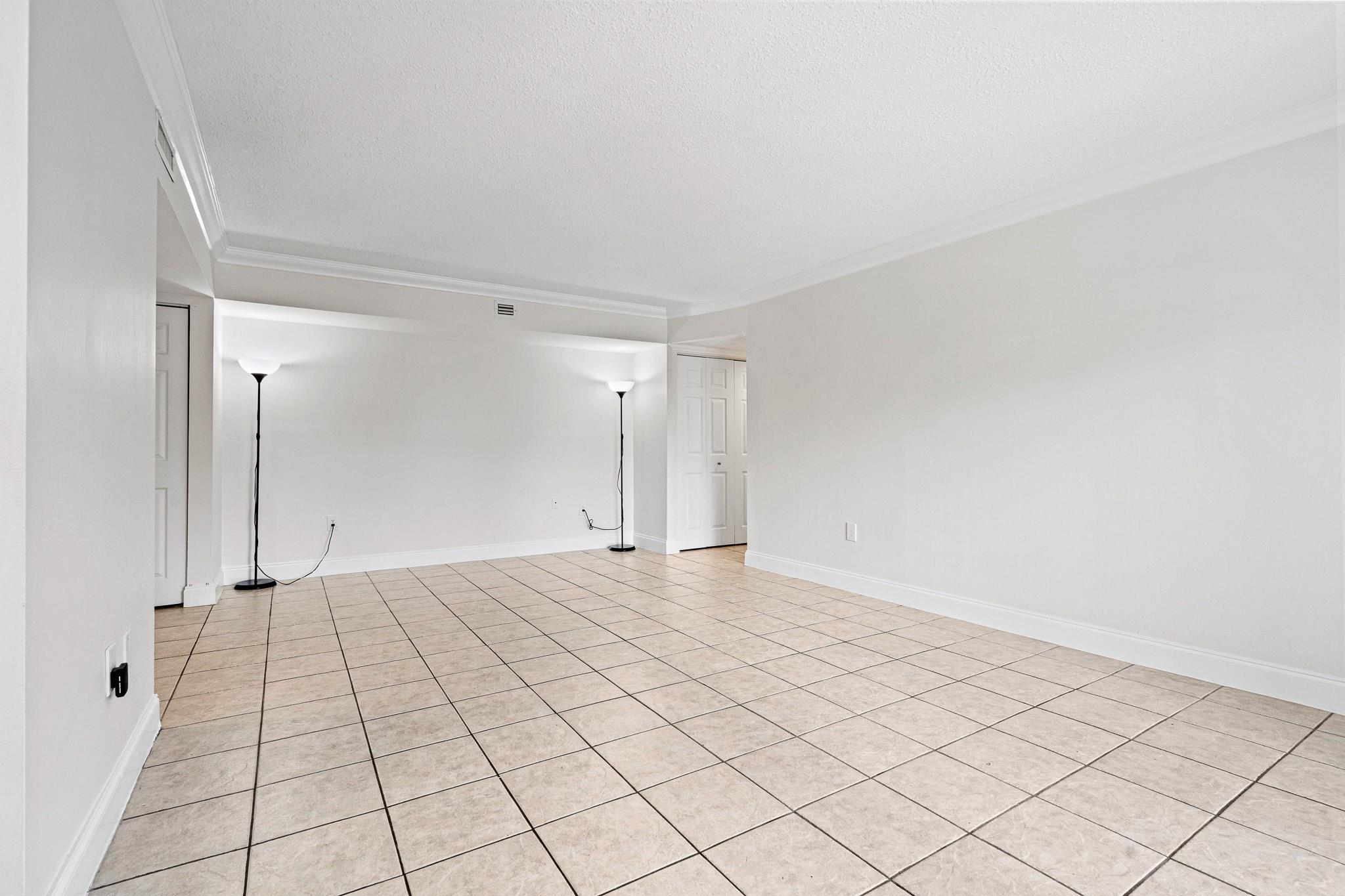 TENNIS CLUB II - Residential