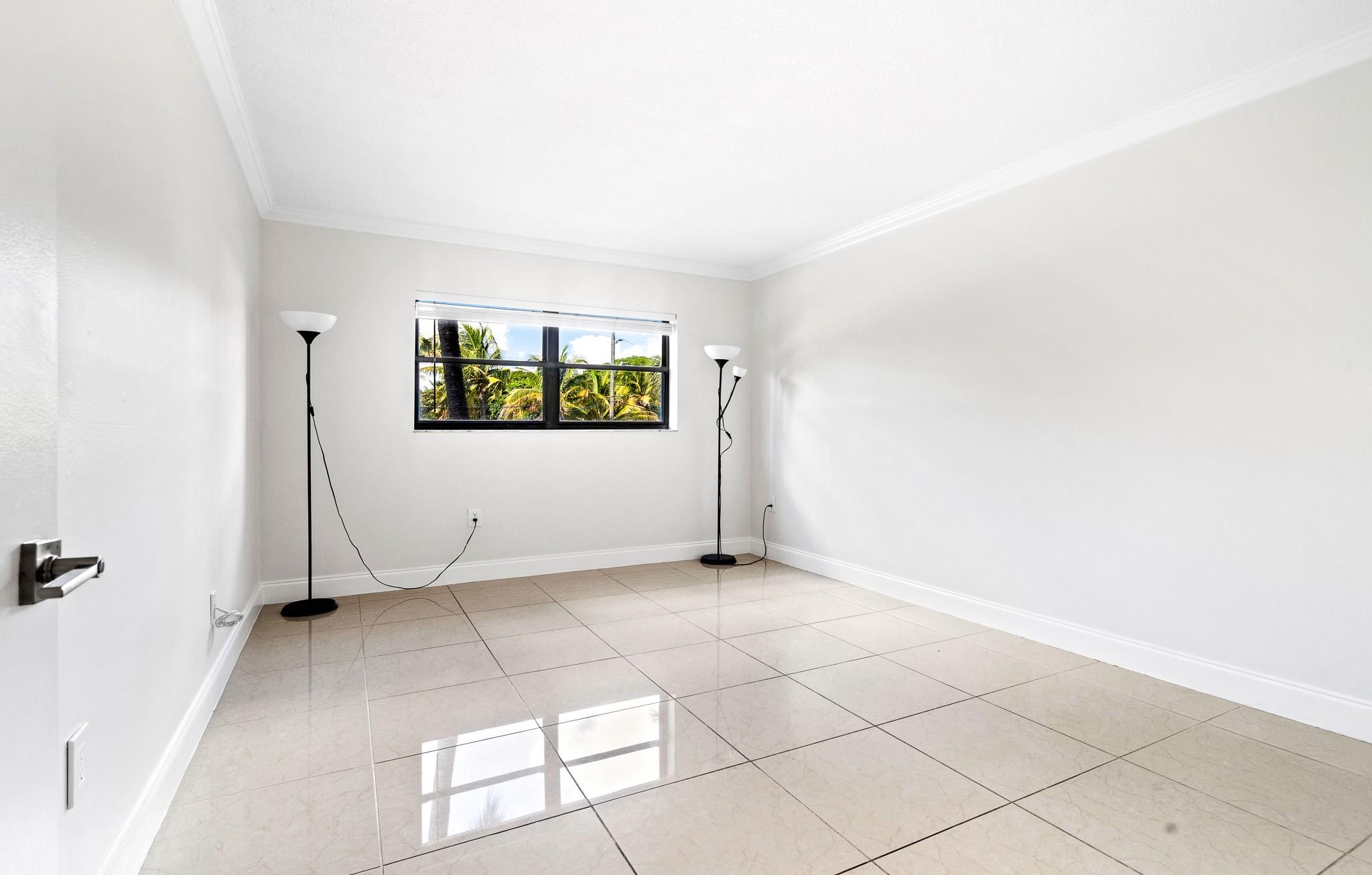 TENNIS CLUB II - Residential