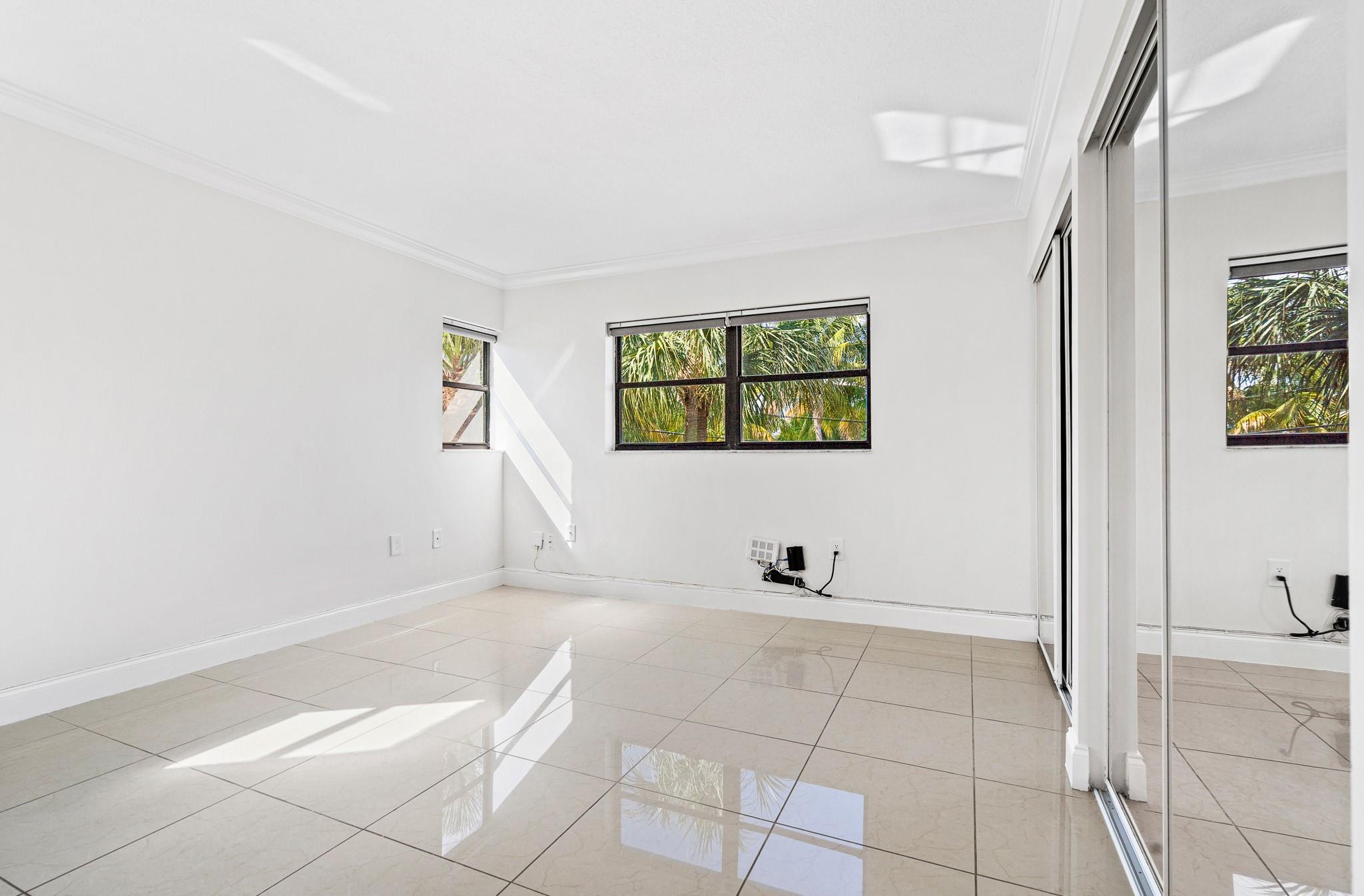 TENNIS CLUB II - Residential