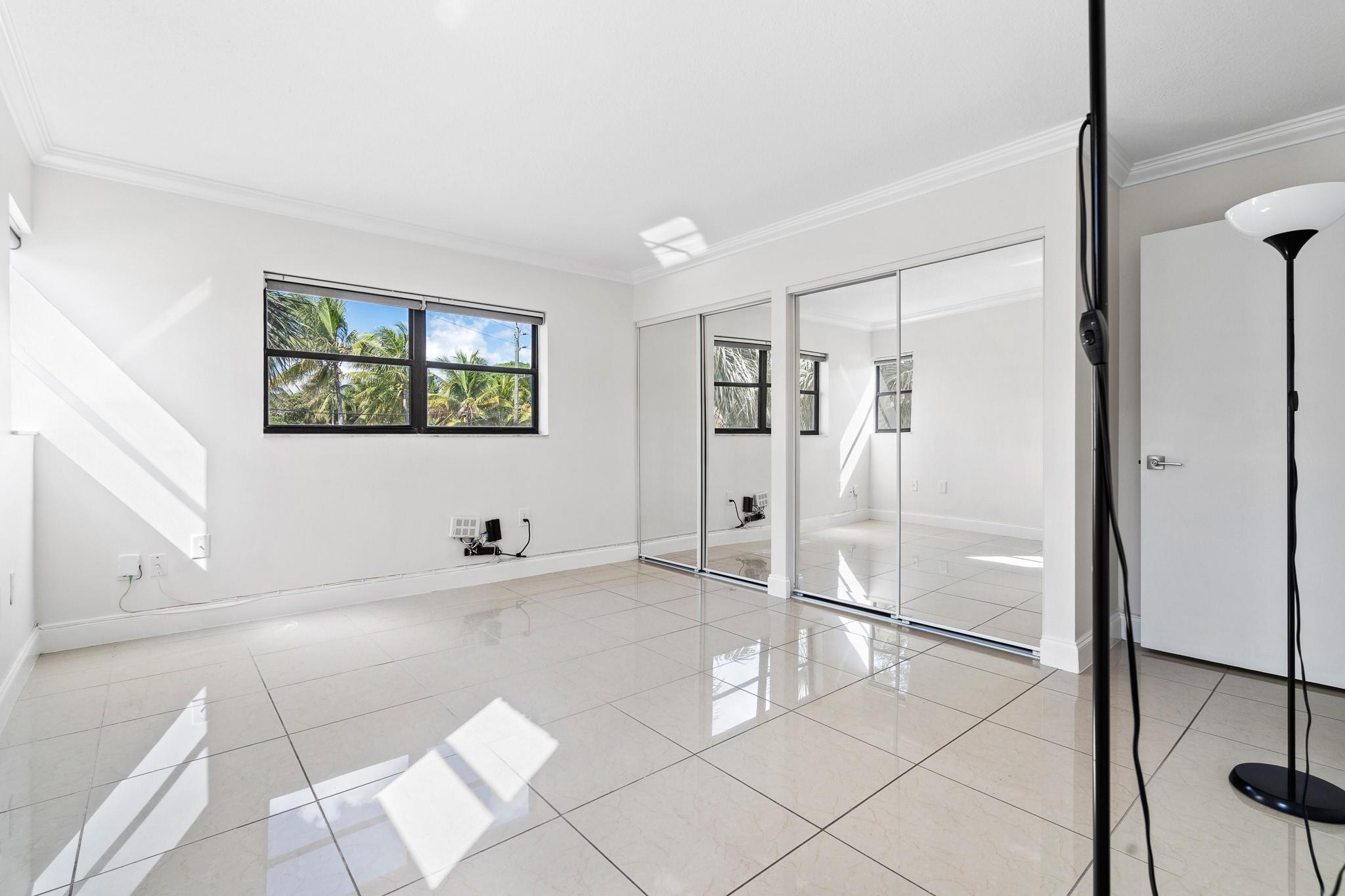 TENNIS CLUB II - Residential