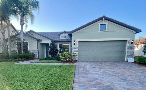 Photo of 432 SE Bancroft Court #129, Port Saint Lucie, FL 34987 (MLS # R11132359)